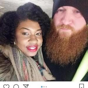 Meet your Posher, Casandra